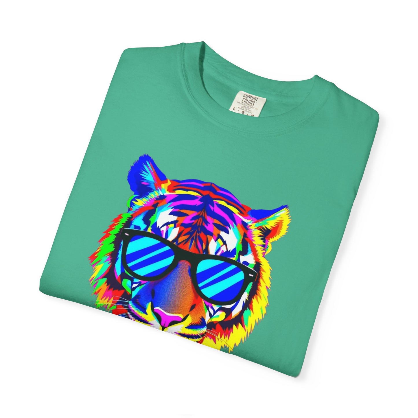 Vibrant Tiger Graphic T-Shirt - Unisex, Cool & Colorful Design