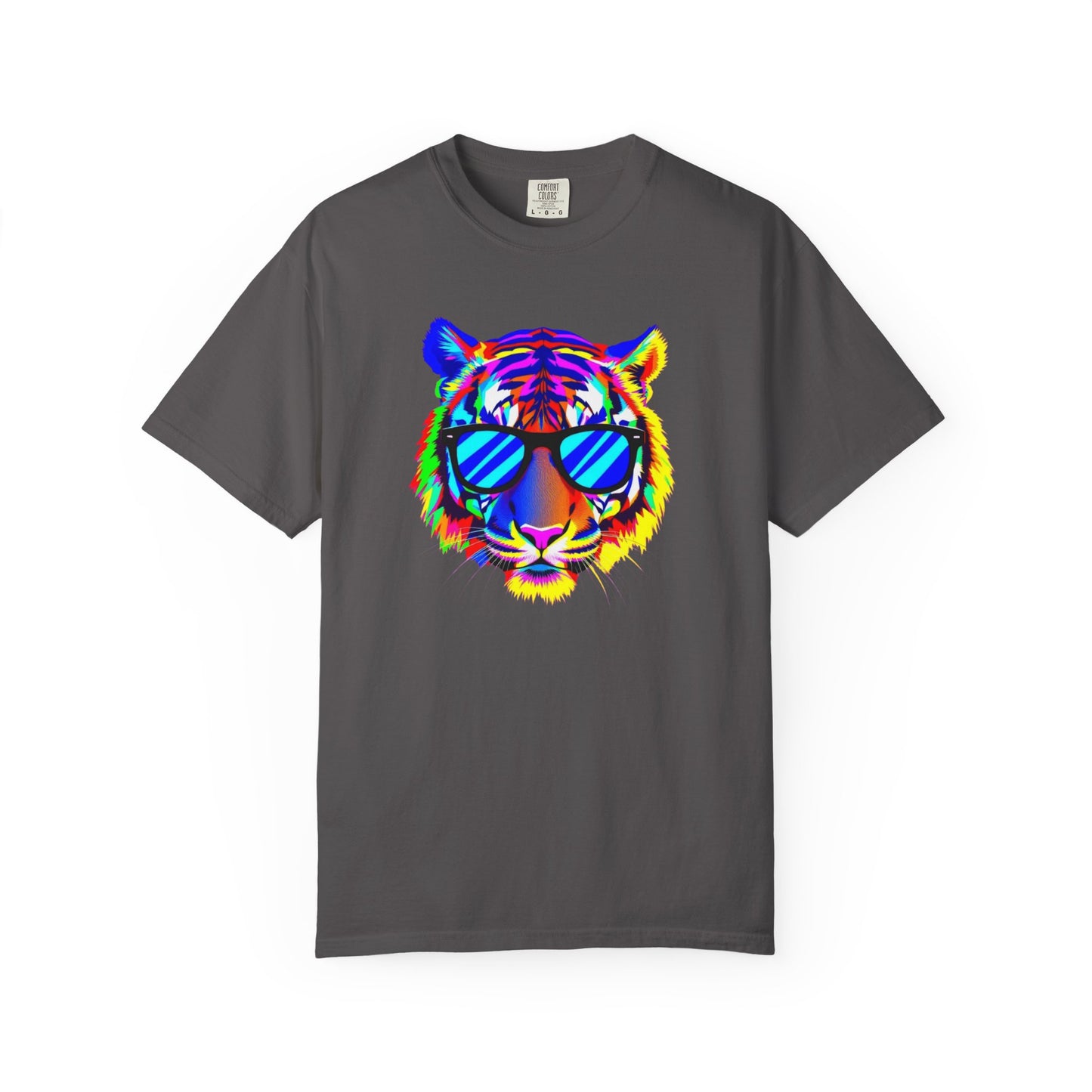 Vibrant Tiger Graphic T-Shirt - Unisex, Cool & Colorful Design