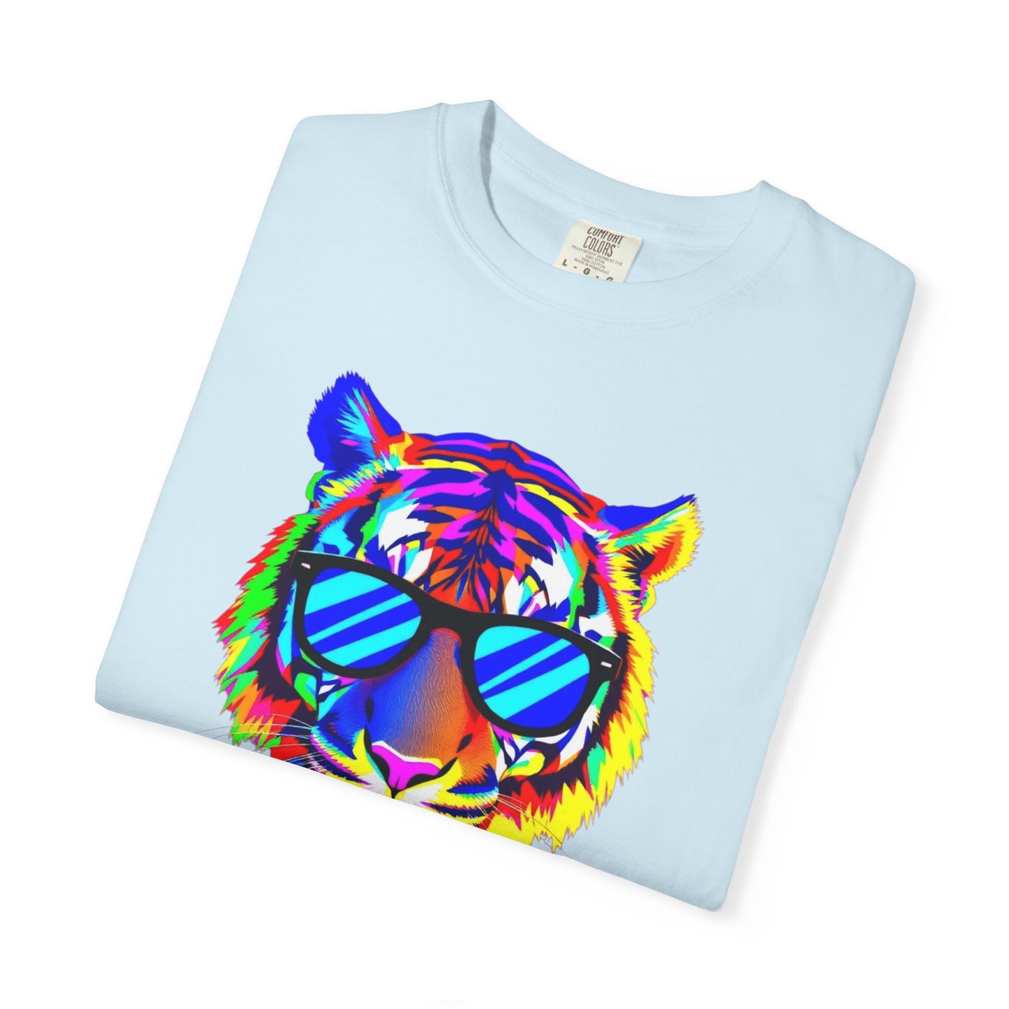 Vibrant Tiger Graphic T-Shirt - Unisex, Cool & Colorful Design