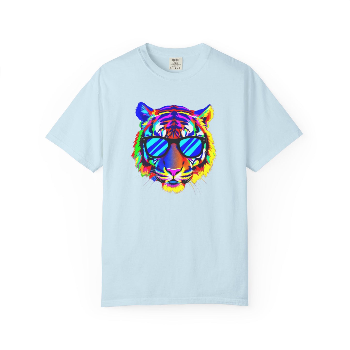 Vibrant Tiger Graphic T-Shirt - Unisex, Cool & Colorful Design