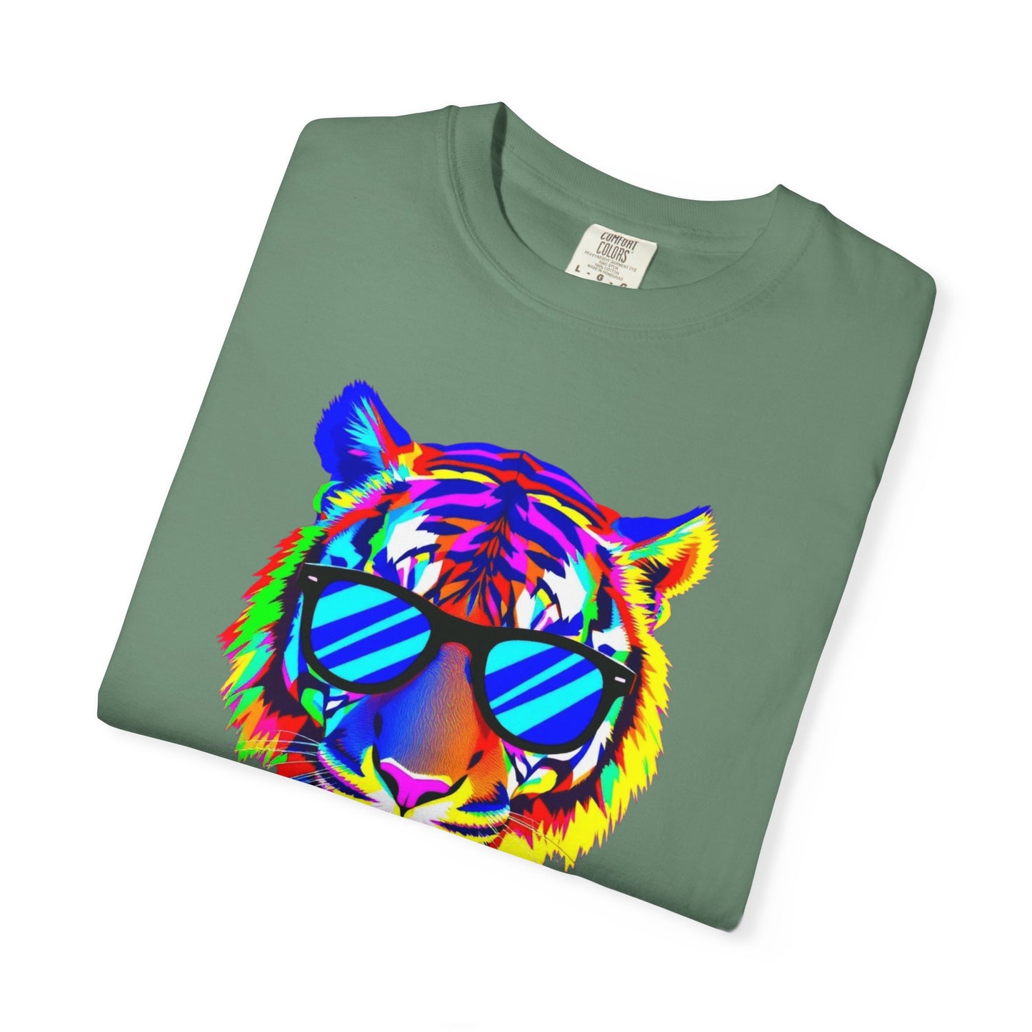 Vibrant Tiger Graphic T-Shirt - Unisex, Cool & Colorful Design