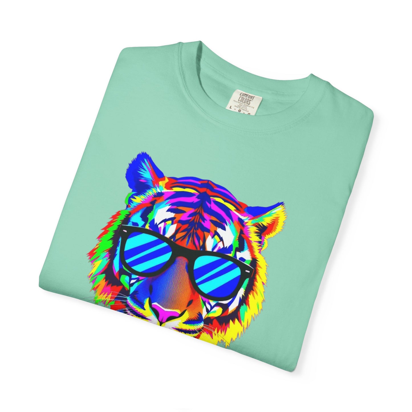 Vibrant Tiger Graphic T-Shirt - Unisex, Cool & Colorful Design
