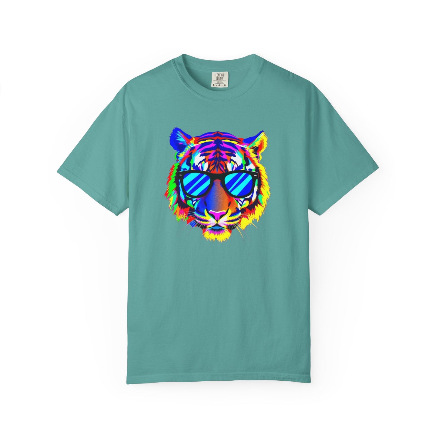 Vibrant Tiger Graphic T-Shirt - Unisex, Cool & Colorful Design