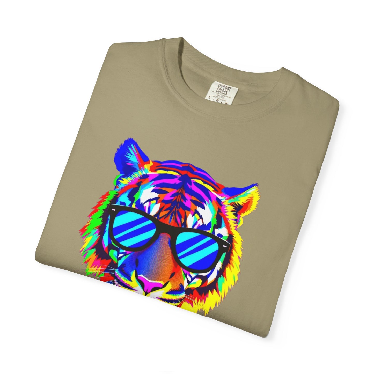 Vibrant Tiger Graphic T-Shirt - Unisex, Cool & Colorful Design
