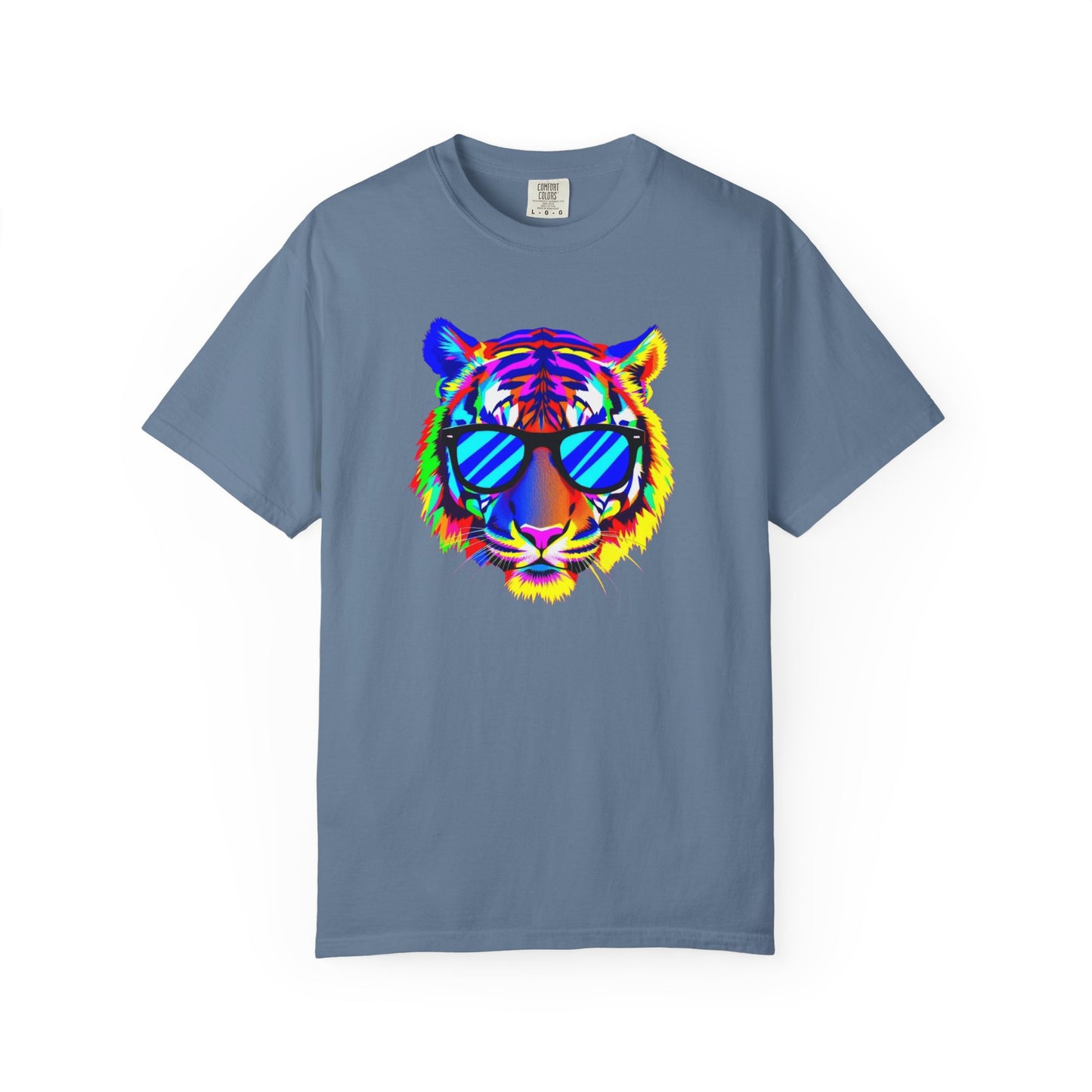 Vibrant Tiger Graphic T-Shirt - Unisex, Cool & Colorful Design