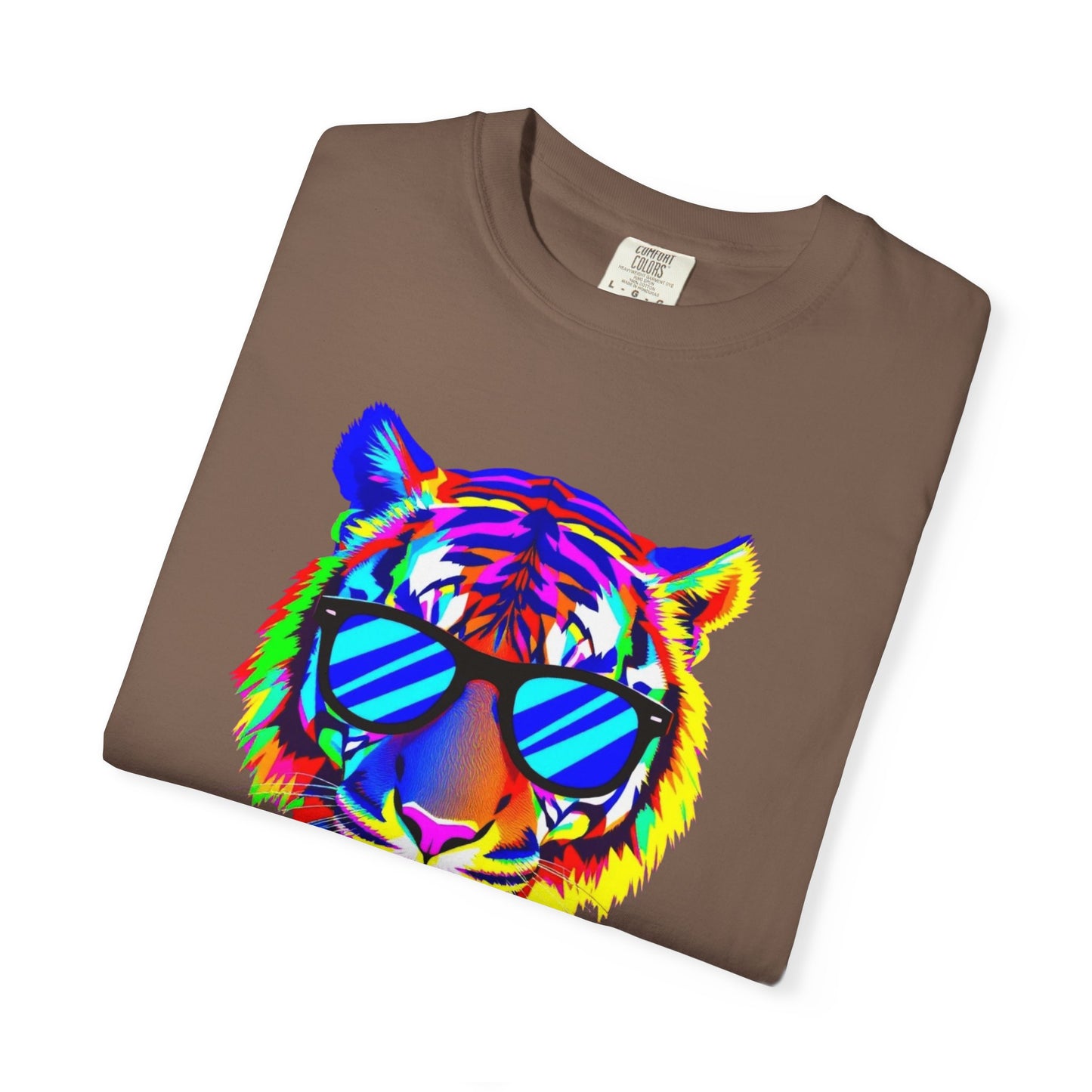 Vibrant Tiger Graphic T-Shirt - Unisex, Cool & Colorful Design