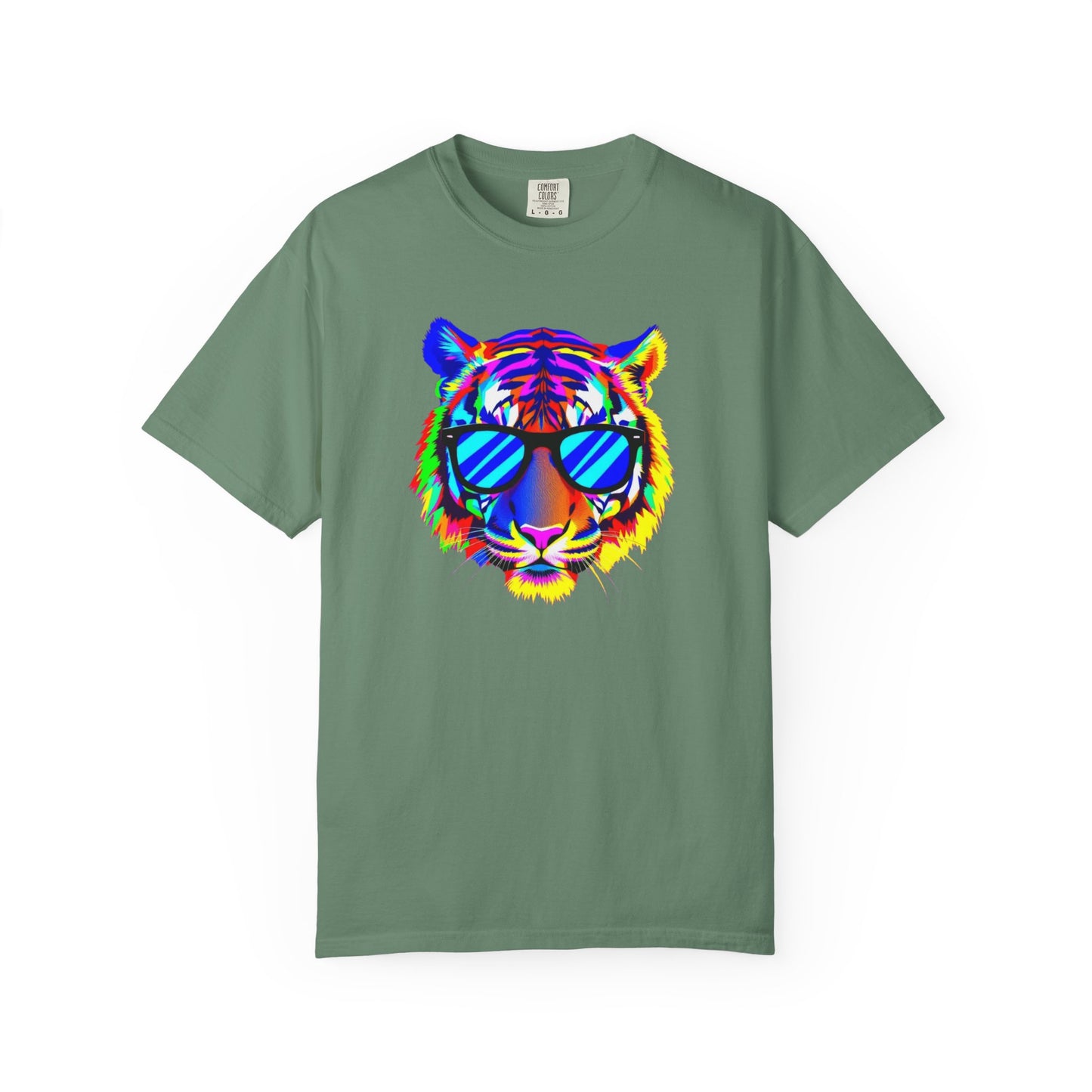 Vibrant Tiger Graphic T-Shirt - Unisex, Cool & Colorful Design