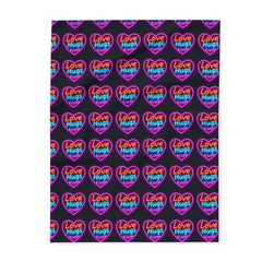 Vibrant Love Hugs Fleece Blanket - Cozy Heart Design for Comfort and Warmth