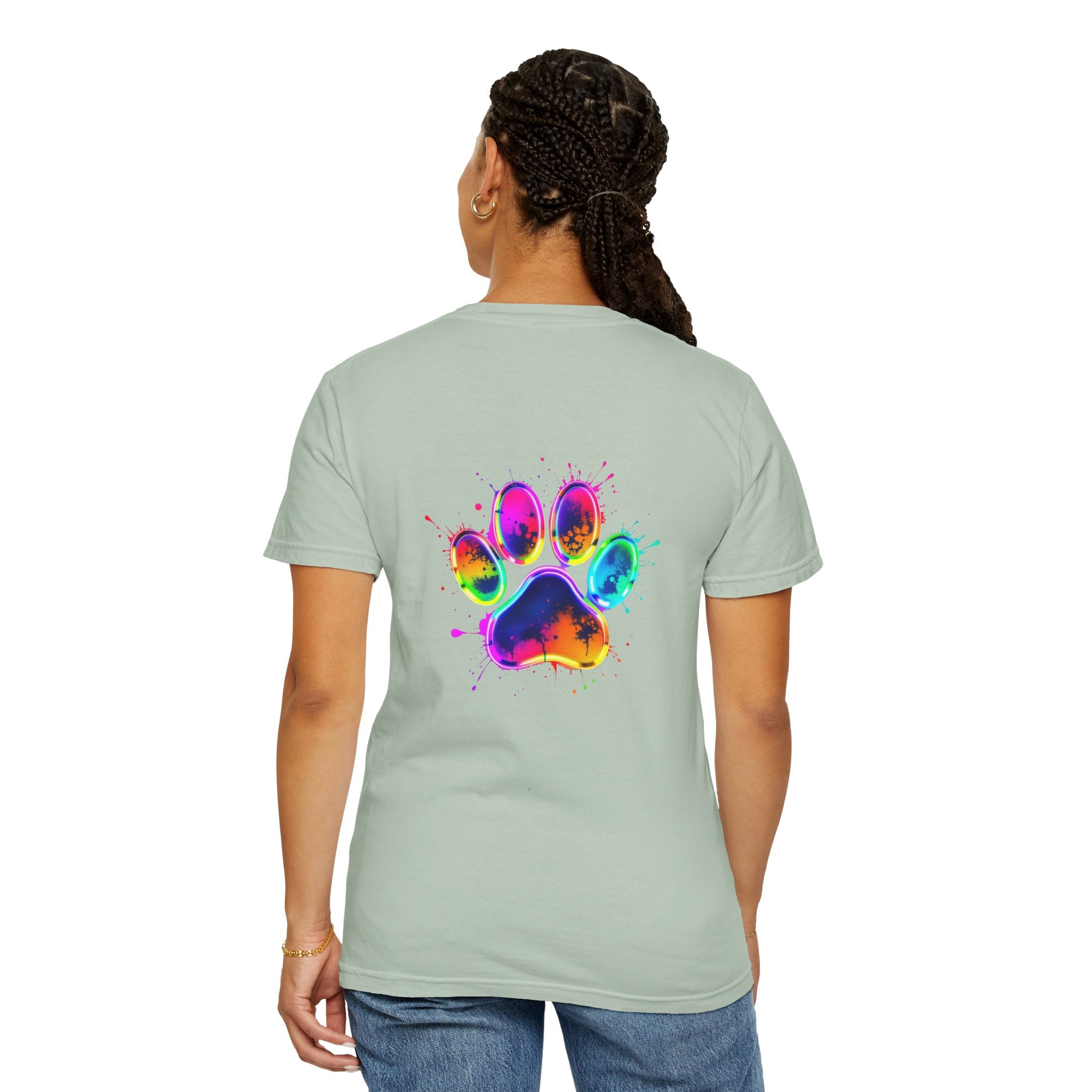 Paw print Graphic T-Shirt, Unisex Vintage Tee, Perfect for Festivals, Beach Days, and Casual Wear, Gift for Sun Lovers