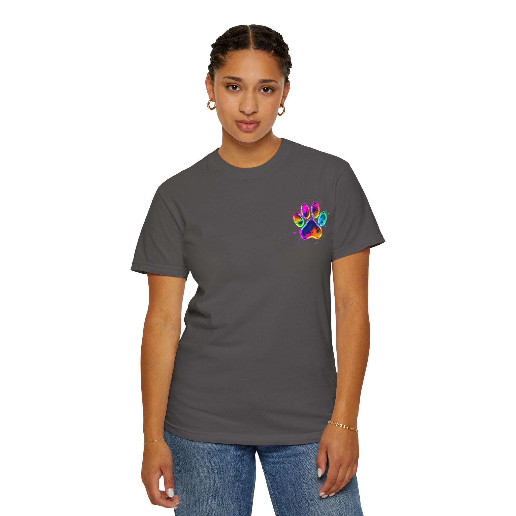 Paw print Graphic T-Shirt, Unisex Vintage Tee, Perfect for Festivals, Beach Days, and Casual Wear, Gift for Sun Lovers