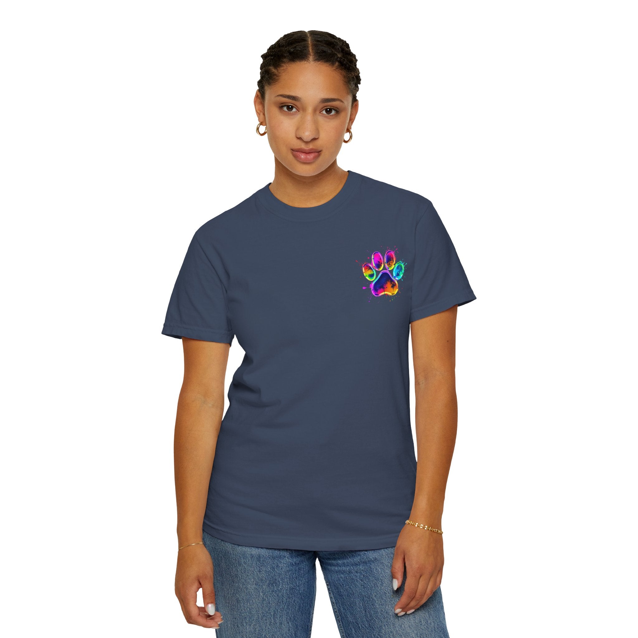 Paw print Graphic T-Shirt, Unisex Vintage Tee, Perfect for Festivals, Beach Days, and Casual Wear, Gift for Sun Lovers