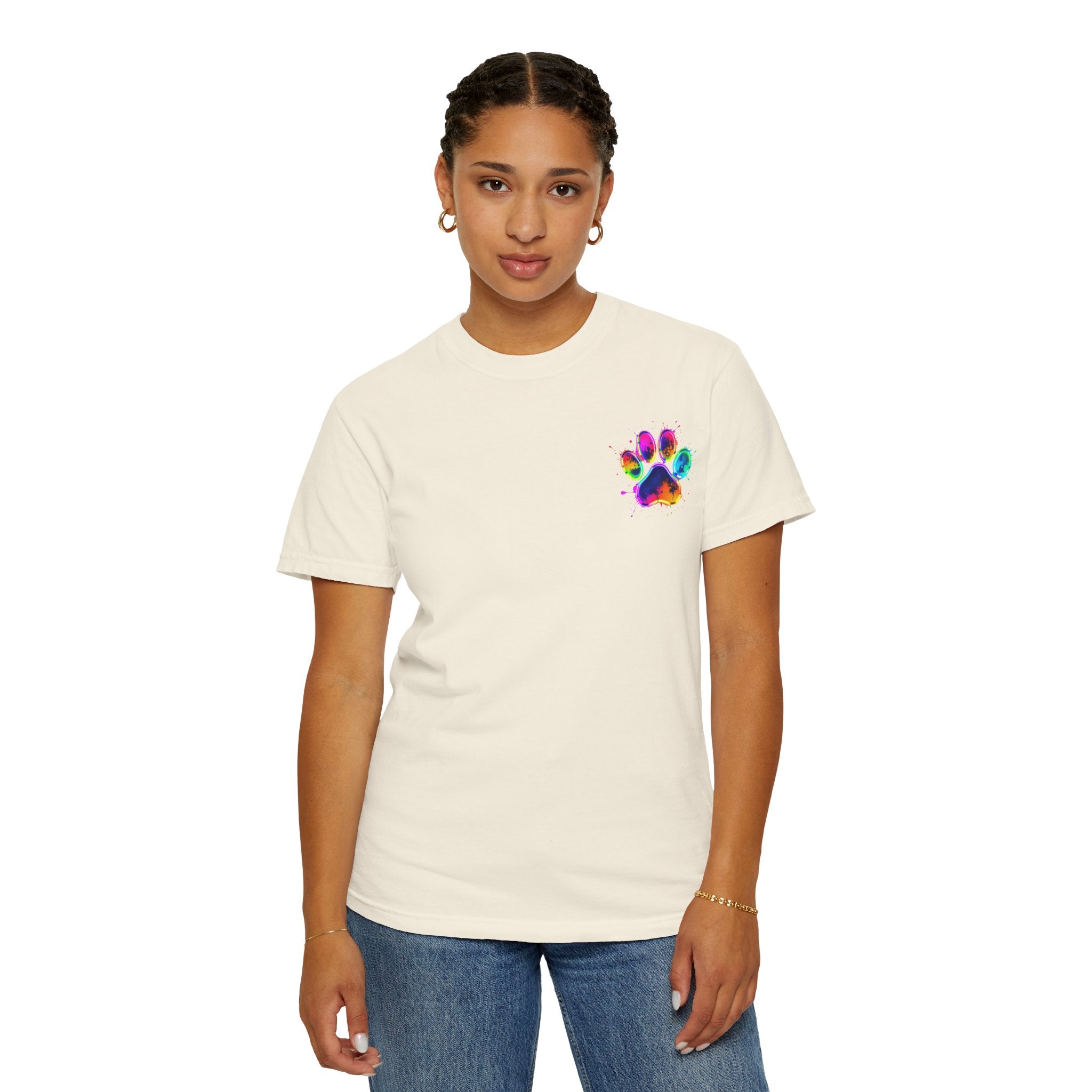 Paw print Graphic T-Shirt, Unisex Vintage Tee, Perfect for Festivals, Beach Days, and Casual Wear, Gift for Sun Lovers