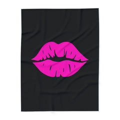 Chic Kiss Design Fleece Blanket, Cozy Throw Blanket, Glam Decor, Romantic Gift, Valentine's Day, Bedroom Essential, Unique Blanket