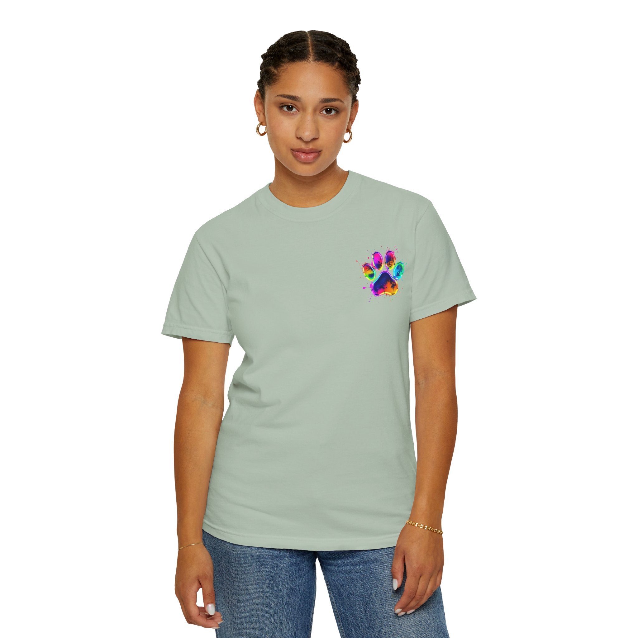 Paw print Graphic T-Shirt, Unisex Vintage Tee, Perfect for Festivals, Beach Days, and Casual Wear, Gift for Sun Lovers