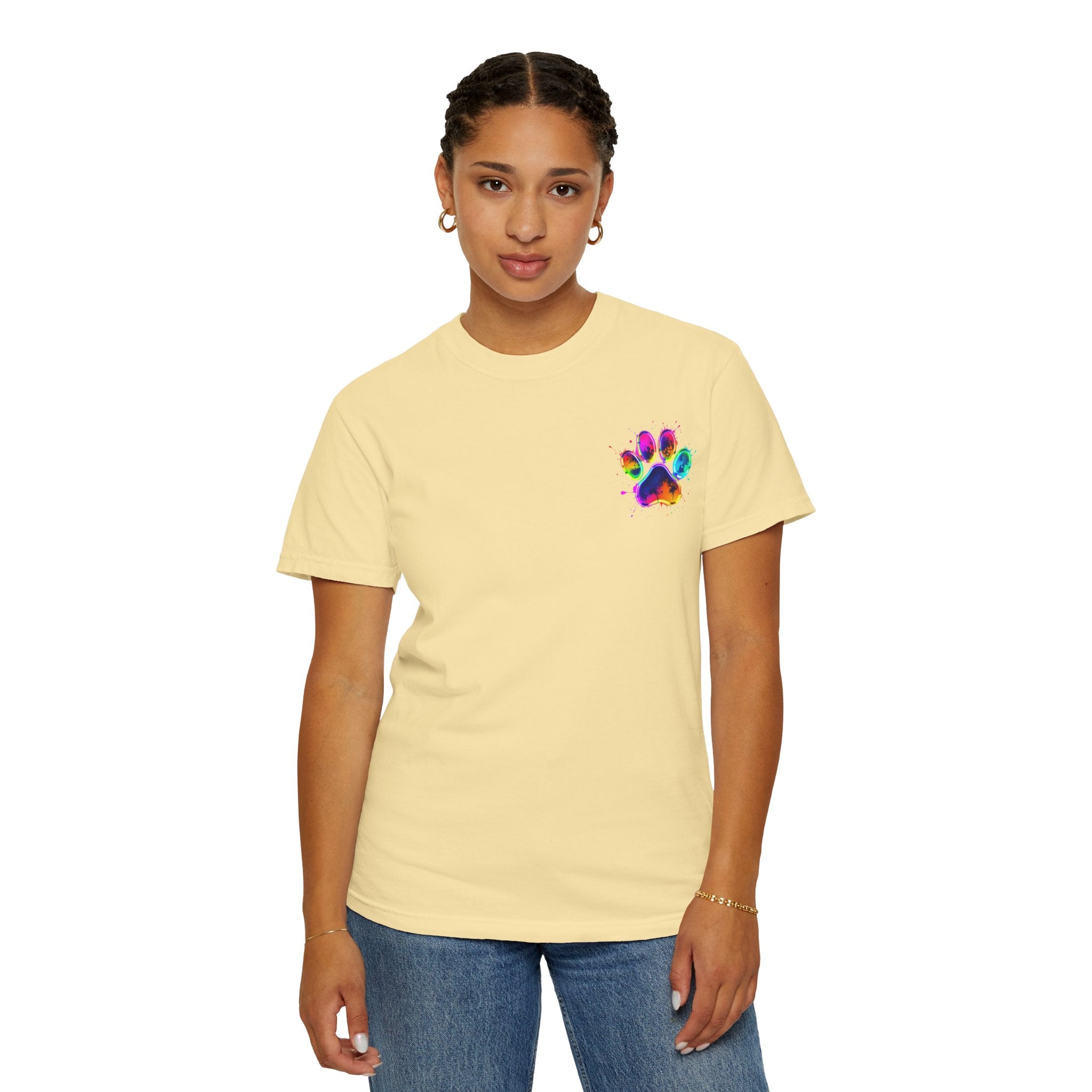 Paw print Graphic T-Shirt, Unisex Vintage Tee, Perfect for Festivals, Beach Days, and Casual Wear, Gift for Sun Lovers