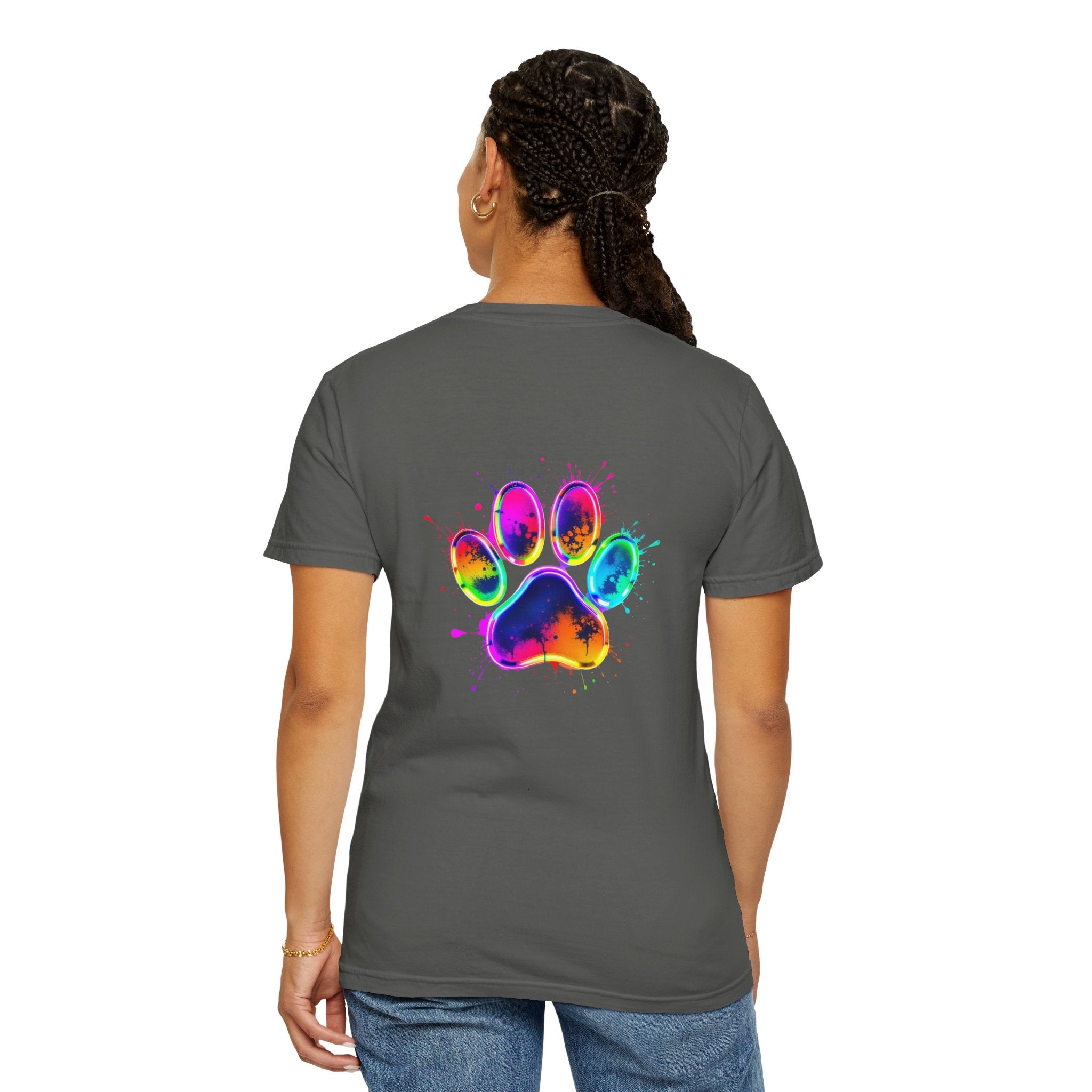 Paw print Graphic T-Shirt, Unisex Vintage Tee, Perfect for Festivals, Beach Days, and Casual Wear, Gift for Sun Lovers
