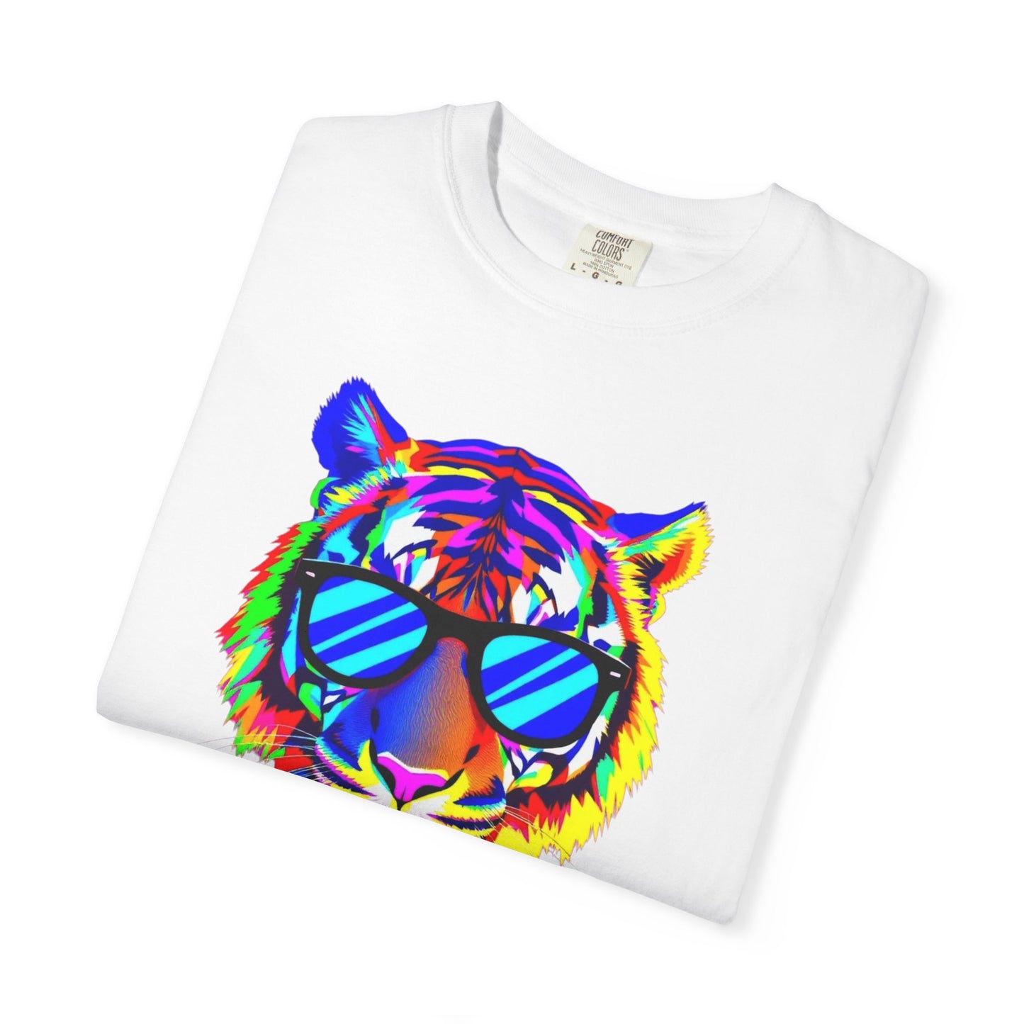 Vibrant Tiger Graphic T-Shirt - Unisex, Cool & Colorful Design