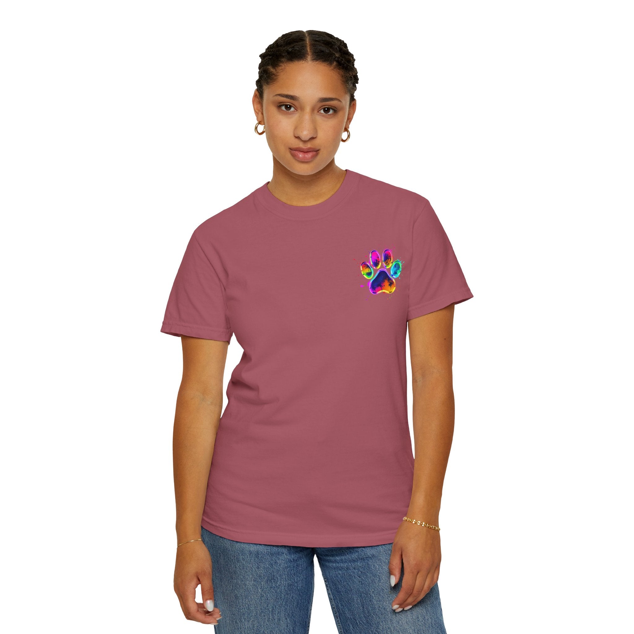 Paw print Graphic T-Shirt, Unisex Vintage Tee, Perfect for Festivals, Beach Days, and Casual Wear, Gift for Sun Lovers
