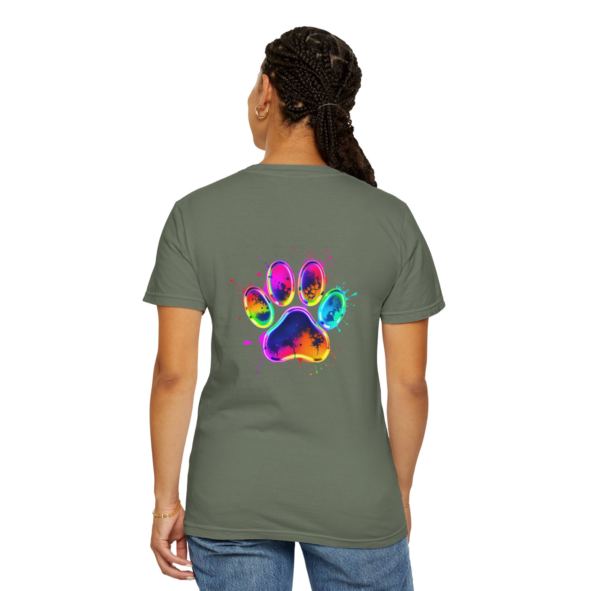 Paw print Graphic T-Shirt, Unisex Vintage Tee, Perfect for Festivals, Beach Days, and Casual Wear, Gift for Sun Lovers