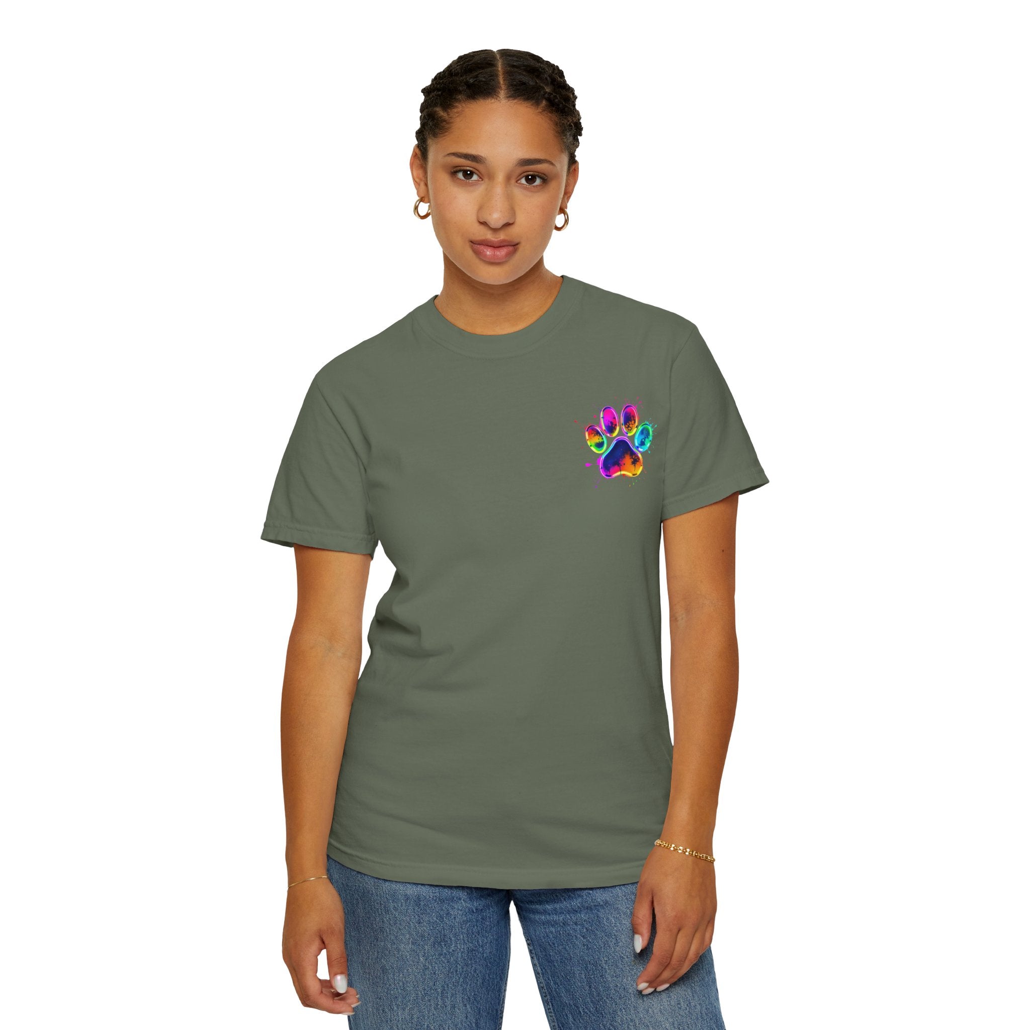 Paw print Graphic T-Shirt, Unisex Vintage Tee, Perfect for Festivals, Beach Days, and Casual Wear, Gift for Sun Lovers